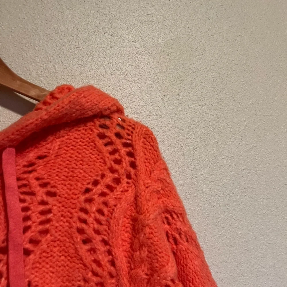 Pilcro Anthropologie Oversized Yarn Knit Cable-Knit Hoodie in Coral L